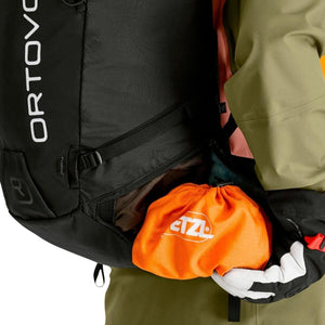 46866RAVINE 32 S BLACK RAVE_3_P.JPG