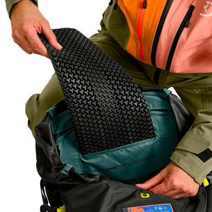 46866RAVINE 32 S BLACK RAVE_2_P.JPG